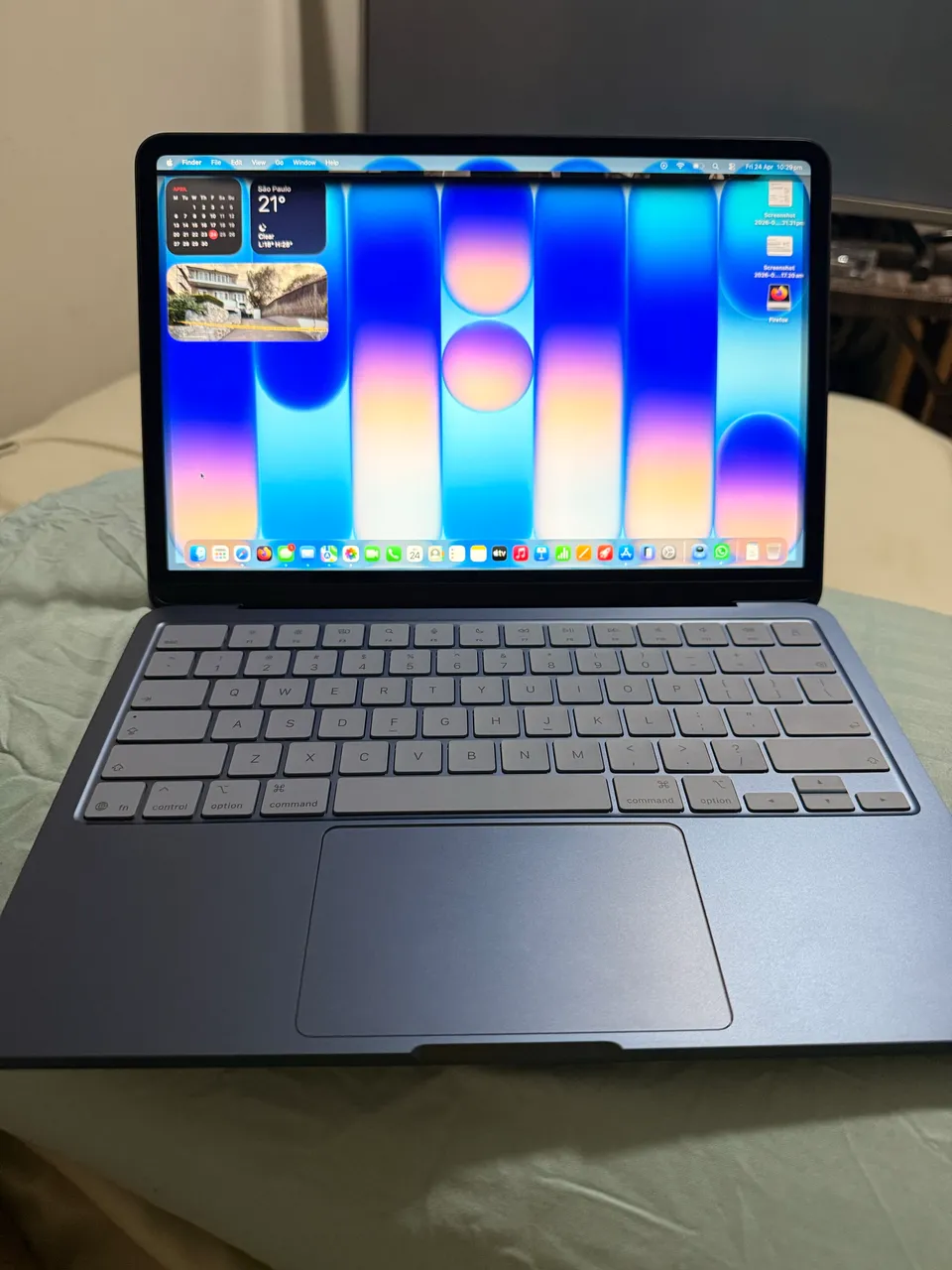 MacBook Air M2 16GB/1TB 13.6インチ ミッドナイト Apple 2022 MacBook Air M2, 16GB RAM, 256GB Storage - Midnight