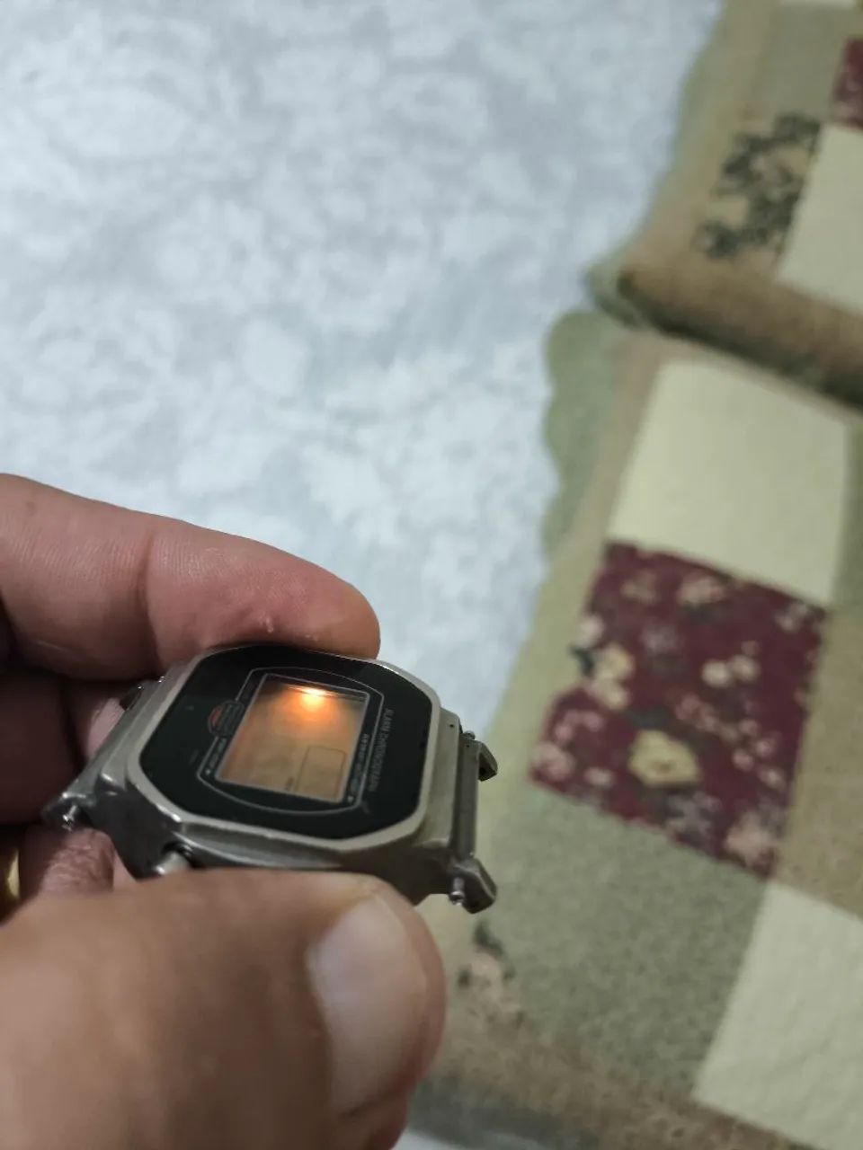 Relógio Casio G Shock dw 5700 sem bezel e sem pulseira  - Foto 4
