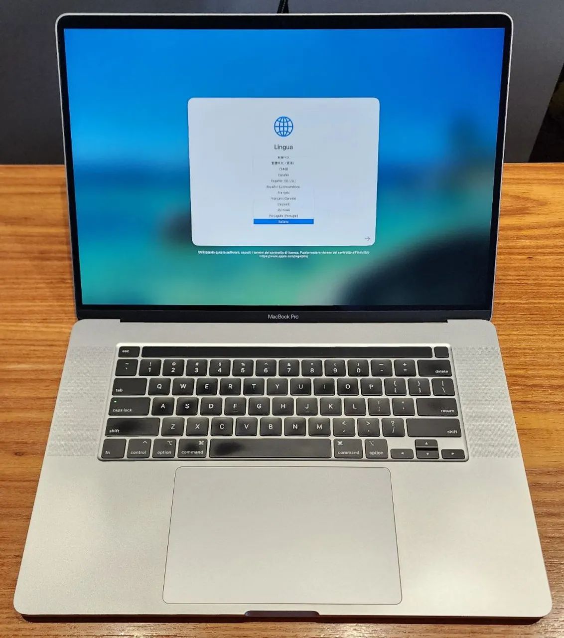 MacBook Pro 16インチ (2019) i7 SSD 512GB Macbook Pro 16 2019 I7 16gb 512gb Ssd Cinza Especial Apple