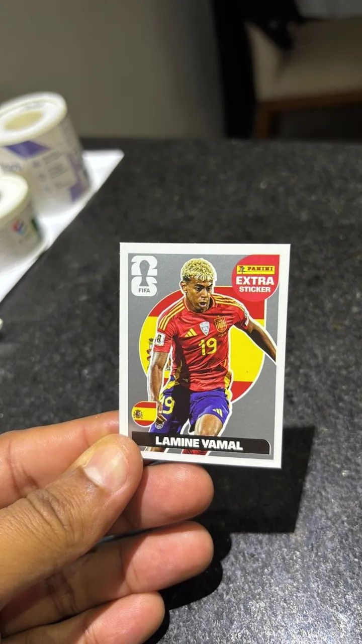 Figurinha Original Sticker Extra Rara Prata - Lamine Yamal