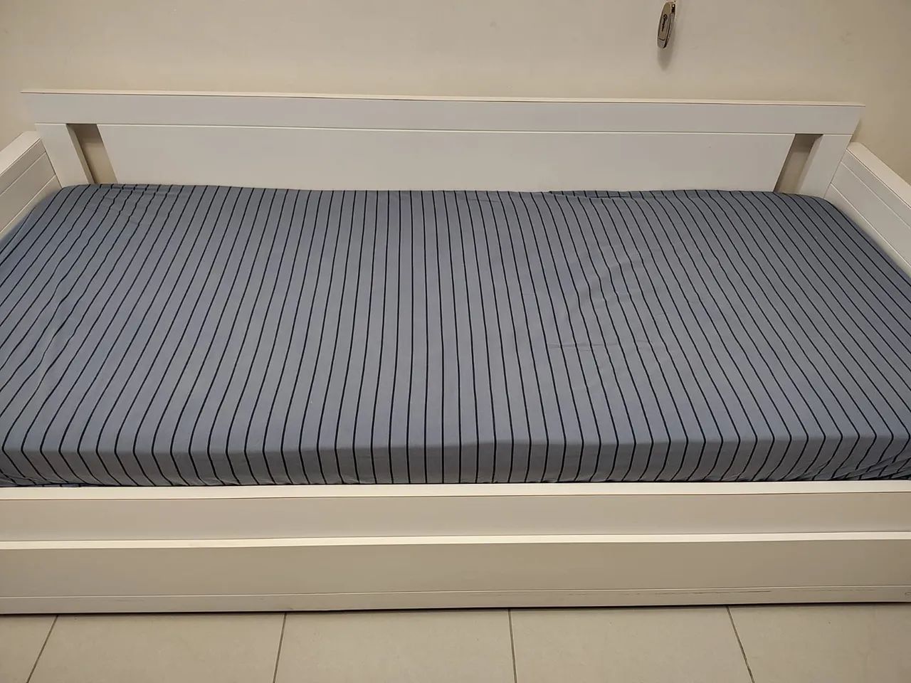 Cama sofá em madeira  - Foto 4