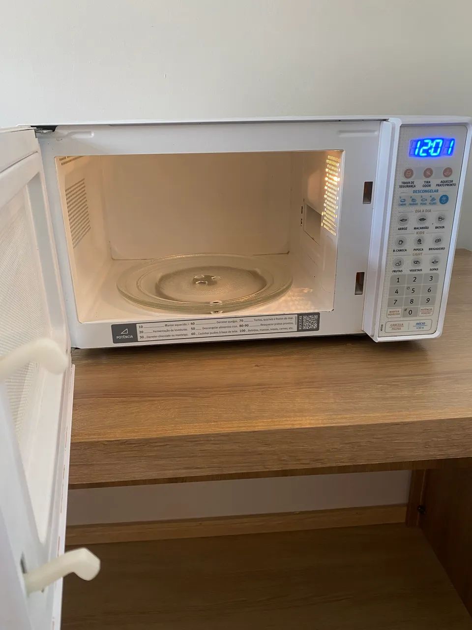 MICROONDAS ELECTROLUX BEM CONSERVADO - Foto 3