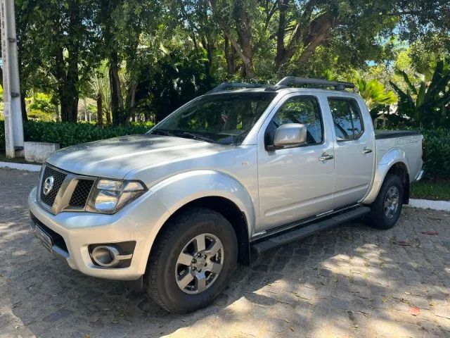 Nissan Frontier SV AT. CD 4X4 2.5 TB DIES. AUT. 2015