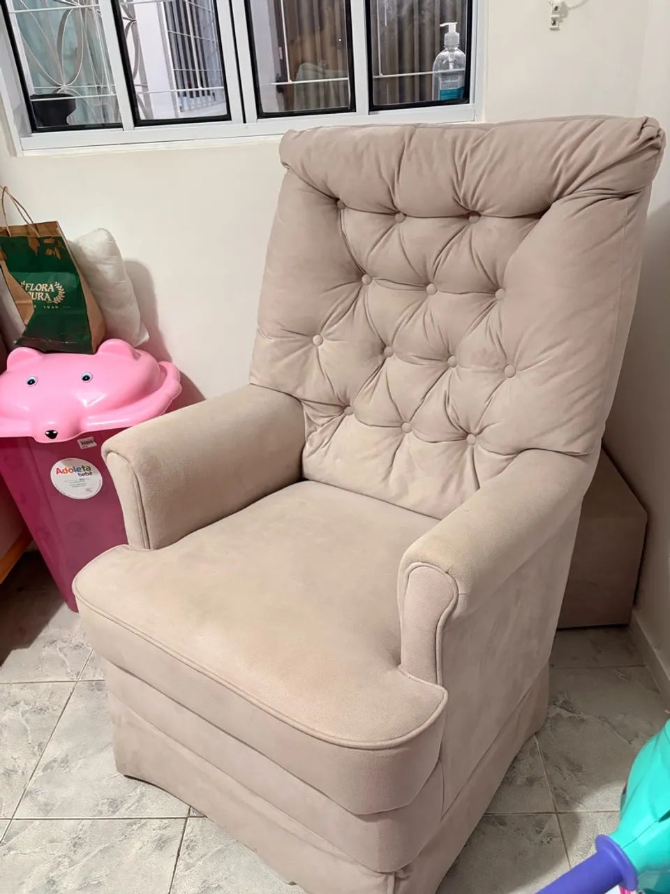 Poltrona de amamentação ou para quarto - Foto 3