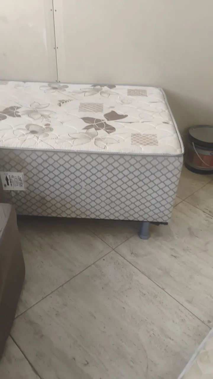 Cama com colchão muito conservado  - Foto 2