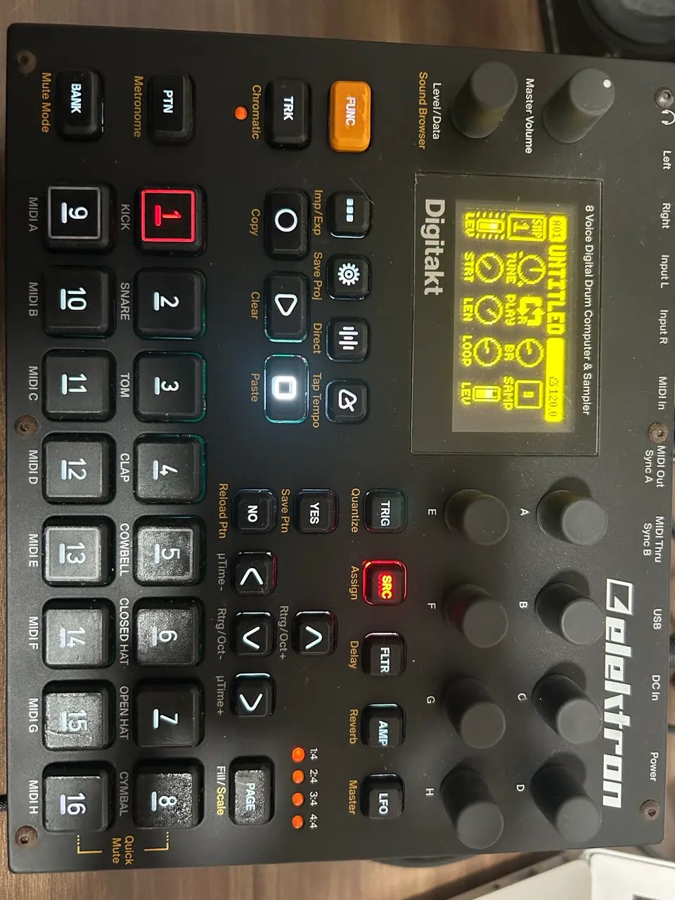 Drum Machine / Elektron Dgitakt