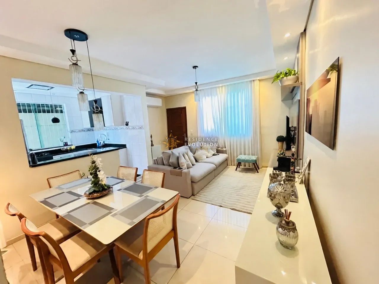 Casa com 3 quartos, suíte e 2 vagas - Santa Mônica - Foto 5