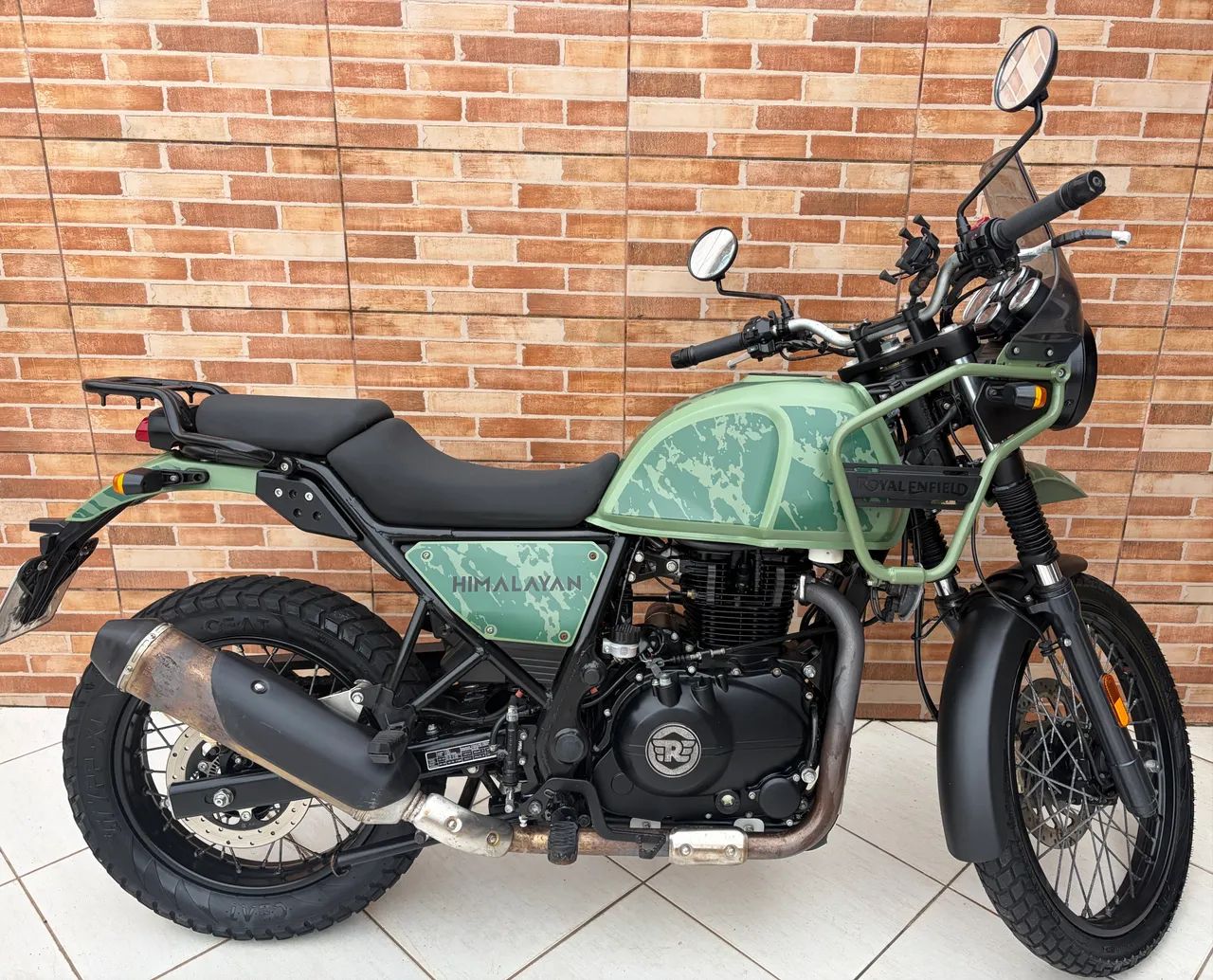 Moto Himalayan 411 2022 com 6.200 Km - Foto 2
