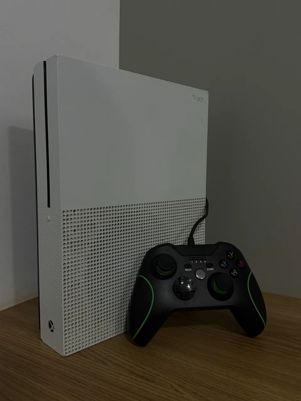 Xbox One S - 1 Terabyte