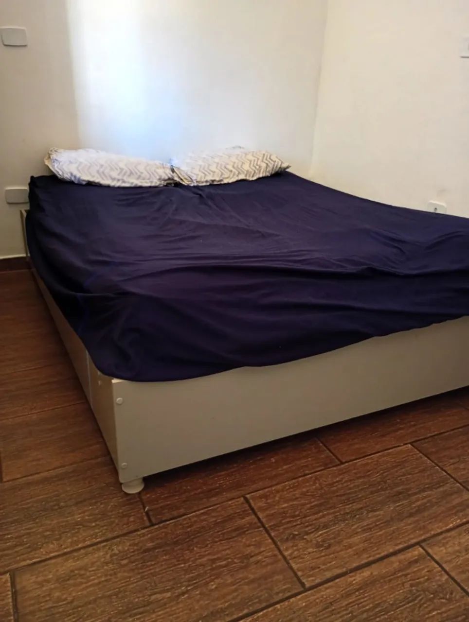 Cama Casal 193cm x 144cm Cinza