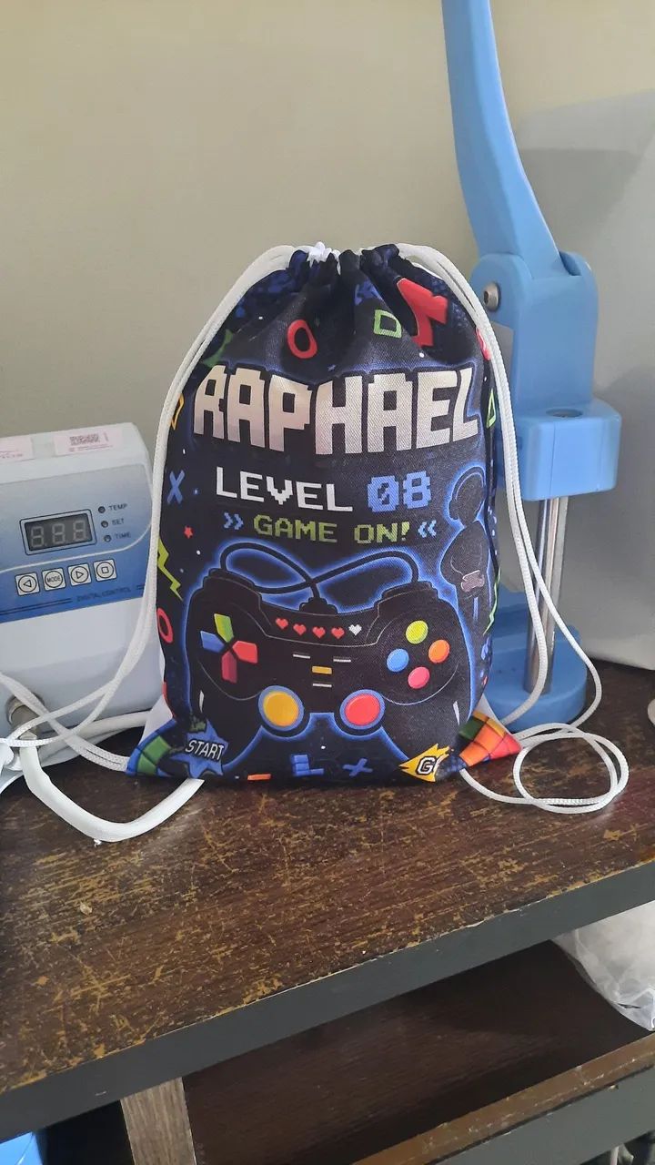 Sacolinha personalizada aniversário - Foto 3