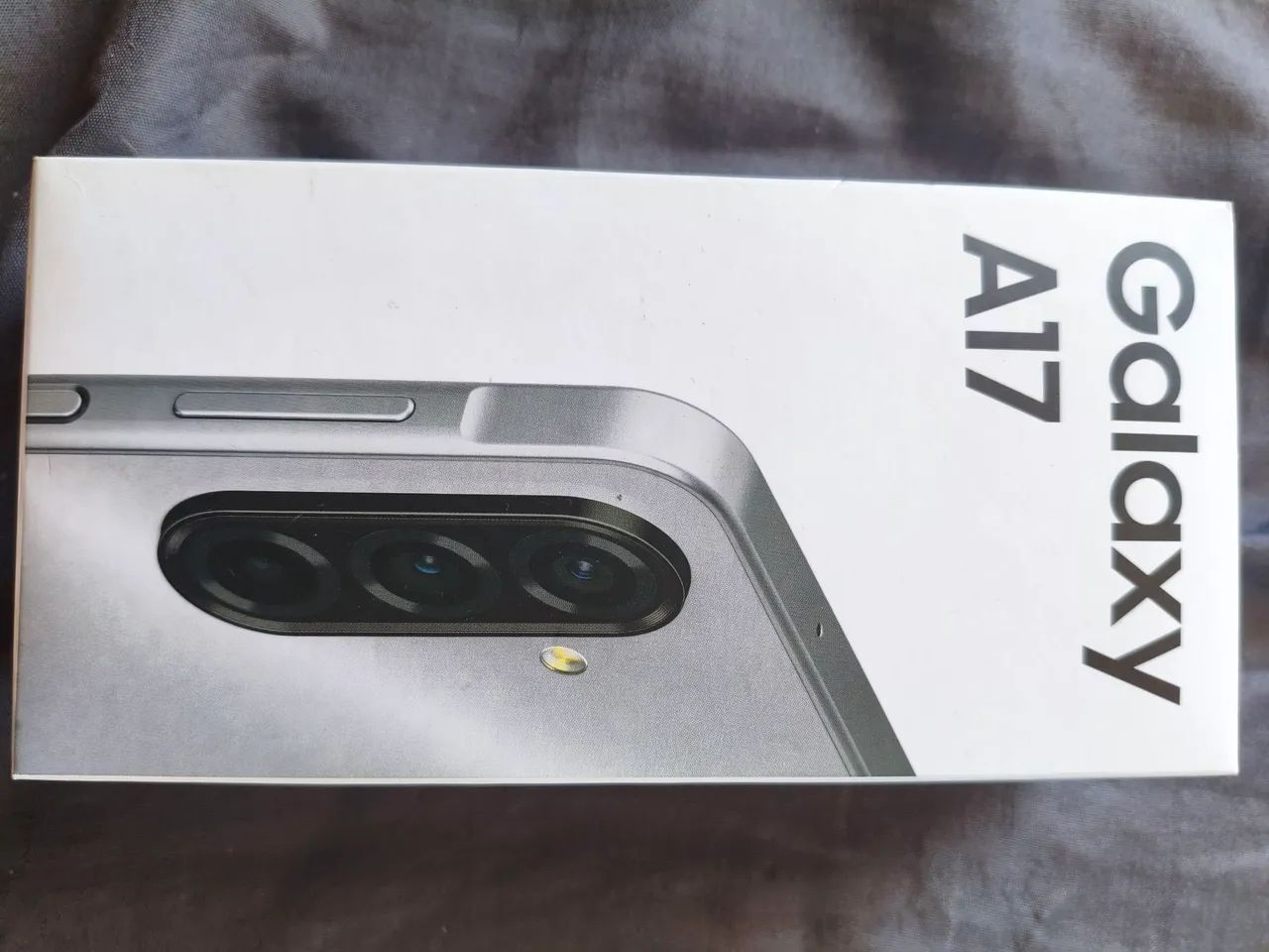 Vende-se smartphone Samsung A17 