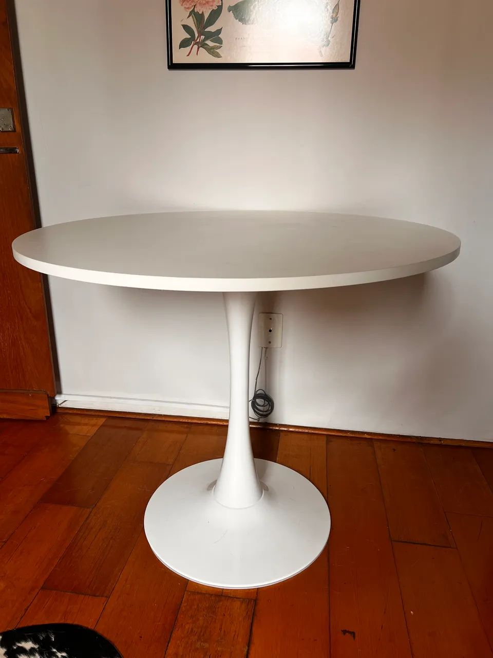 Mesa de jantar estilo Saarinen Tulipa