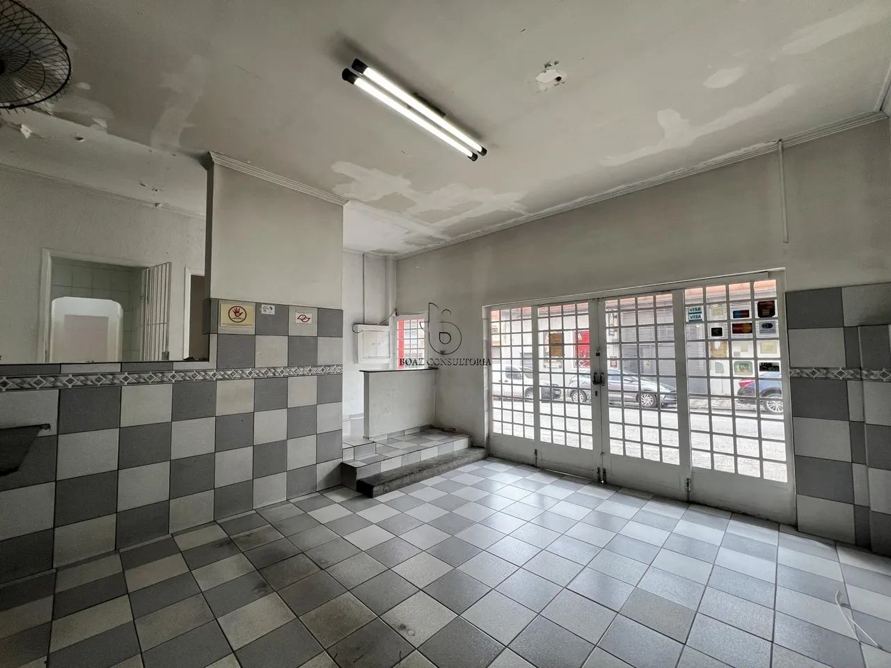 Ponto Comercial no Centro de Sorocaba: 18m Frontal e Tradição de 20 Anos - Foto 3