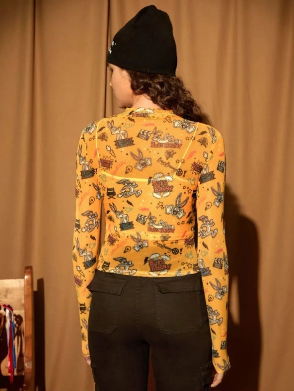 CROPPED LOONEY TUNES X SHEIN - Foto 2