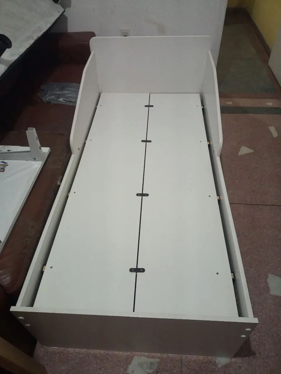 Cama infantil+ petenhadeira infantil 