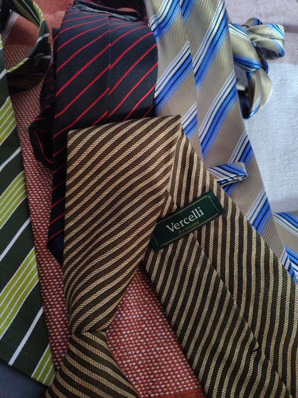 Vendo várias gravatas lindas - Foto 3