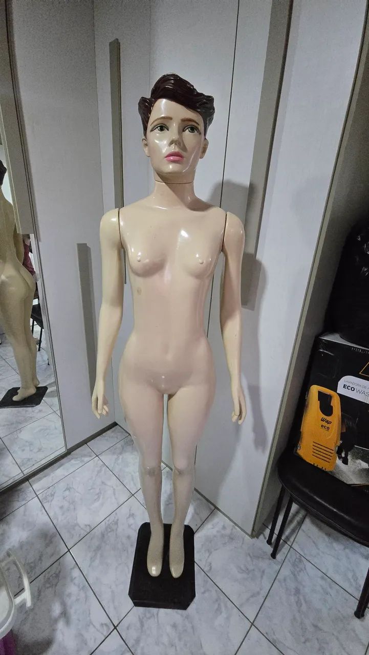 Manequim Feminino Corpo Inteiro com Base - Ótimo Estado - Foto 3
