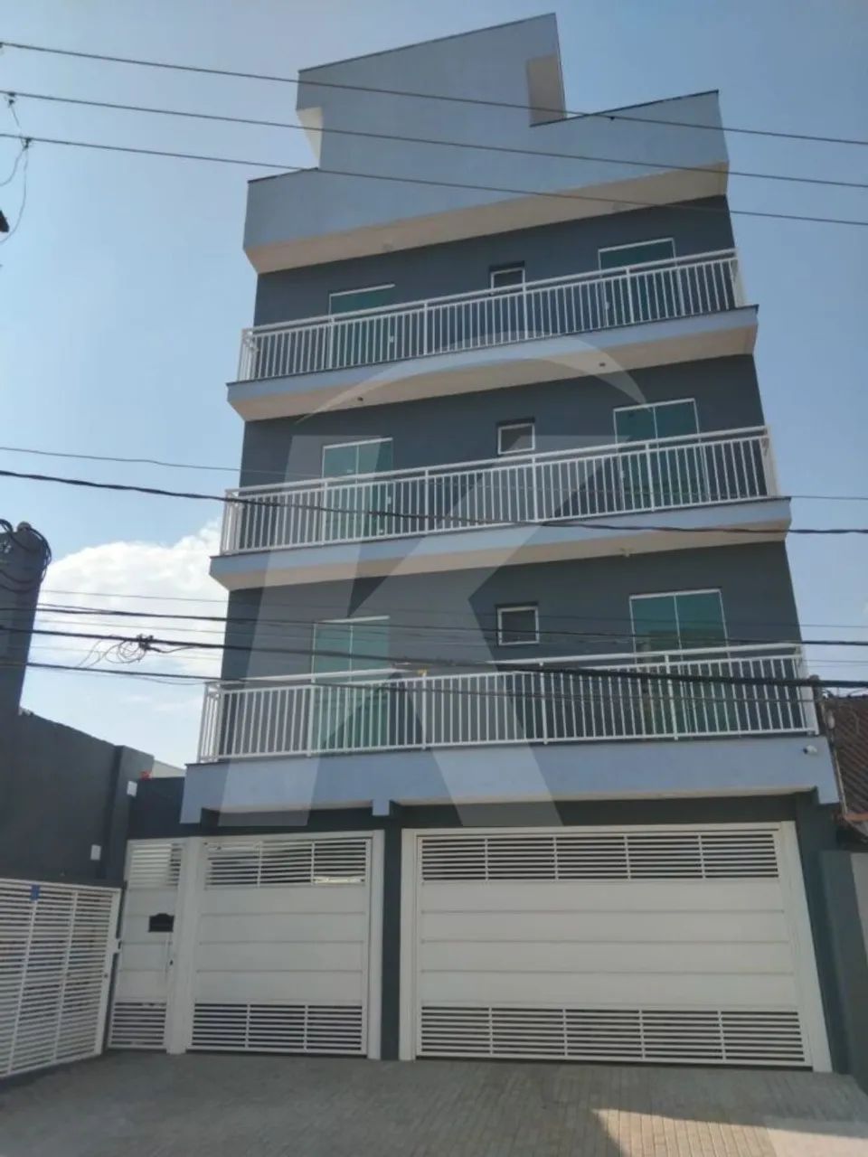 COBERTURA Á VENDA na Vila Mazzei .