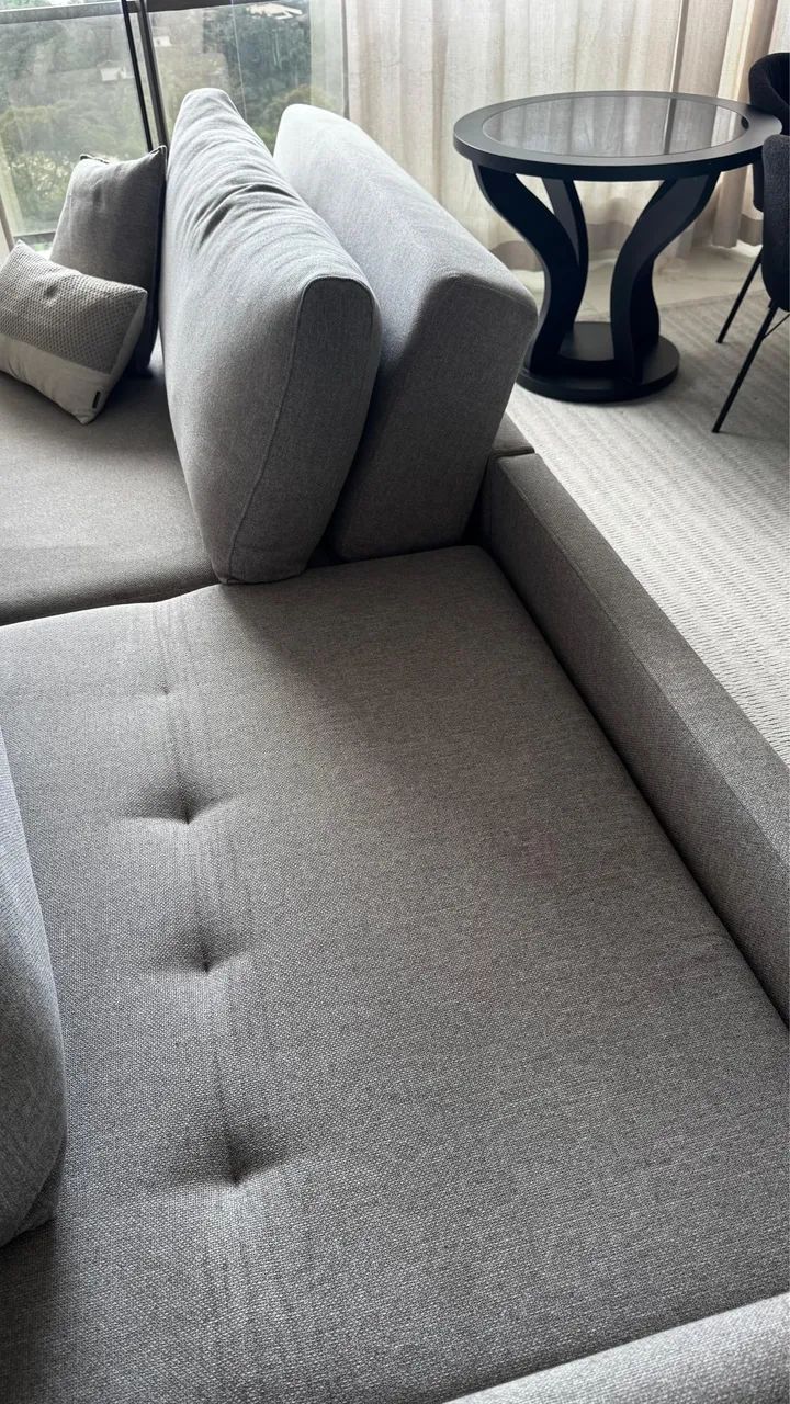 Sofá semi novo cinza - Foto 2
