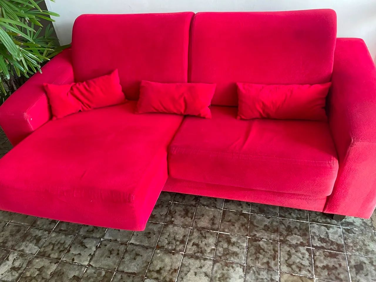 Sofá Retrô Moderno Vermelho - 3 Lugares Retrátil e Macio (Excelente Estado) - Foto 5