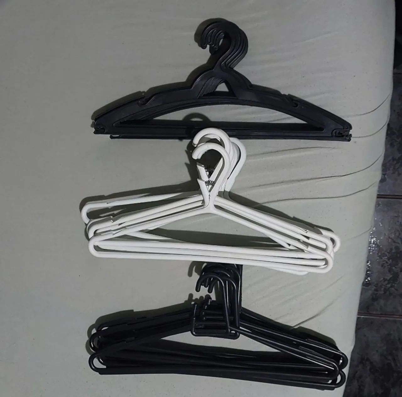 60 cabides 