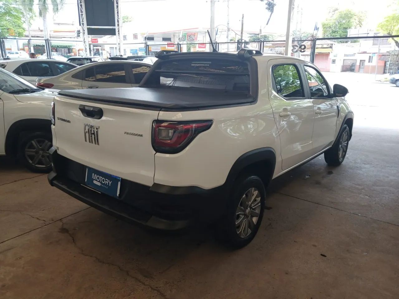 Fiat Strada Freedom 1.3 Flex 8V CD 2023 - Foto 4
