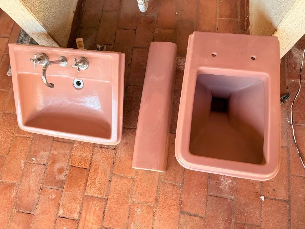 Kit pia/coluna/vaso sanitário 