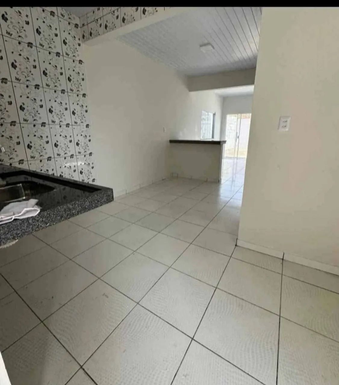 CASA A VENDA DISPONÍVEL PARA PARCELAMENTO 