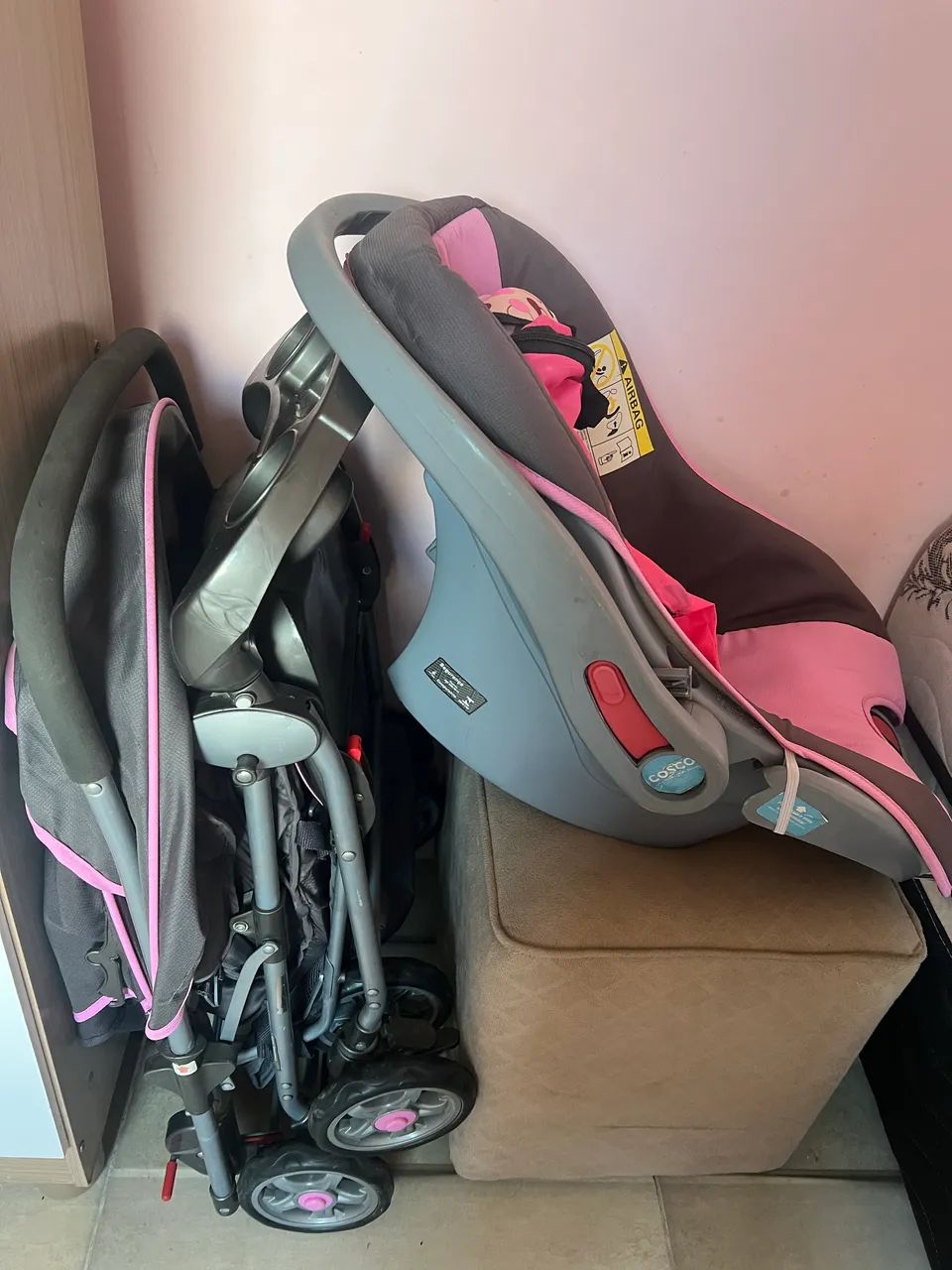 Carinho de bebê com bebê conforto  - Foto 2