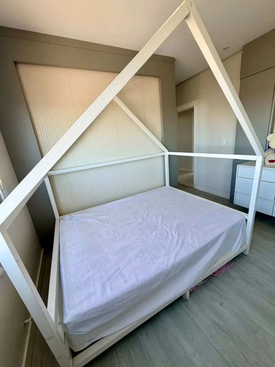 Vendo cama casinha com dois colchões  - Foto 2