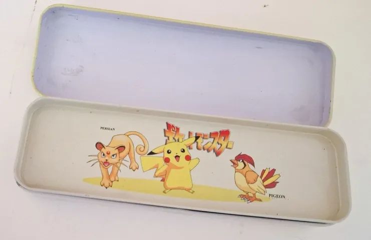 estojo lata vintage pokémon 2013 - Foto 3