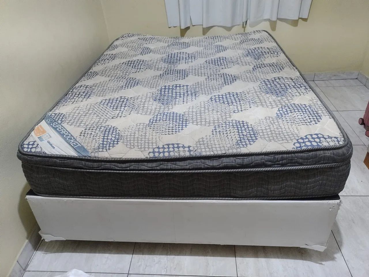 Cama box Ortobom  de casal 
