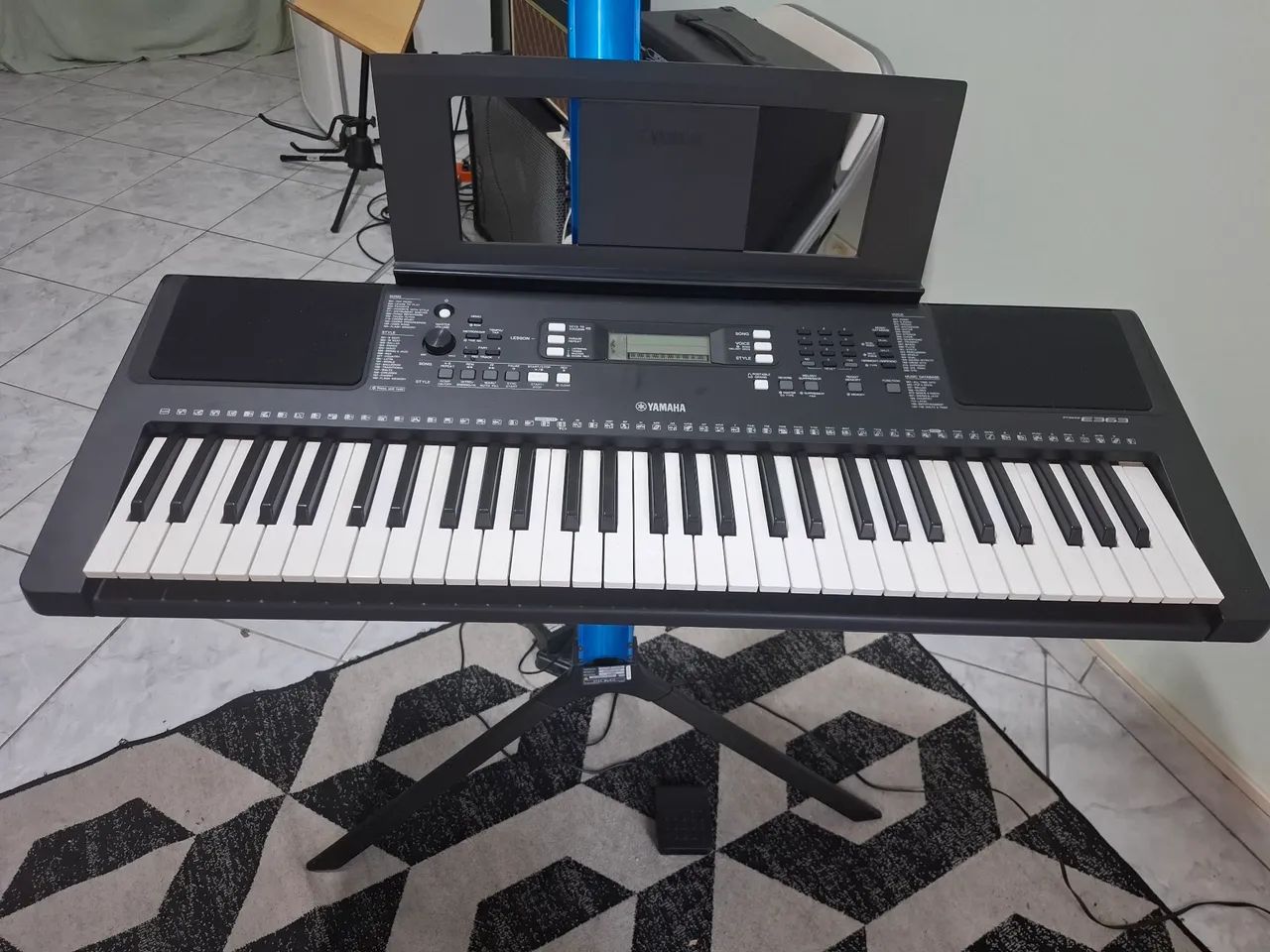 Teclado yamaha psr 363