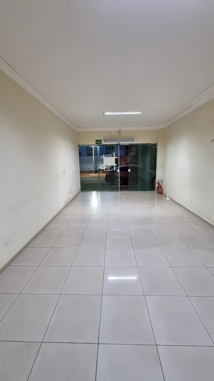 Alugo sala comercial de 60 m² no Centro de Cornélio Procópio - Foto 4