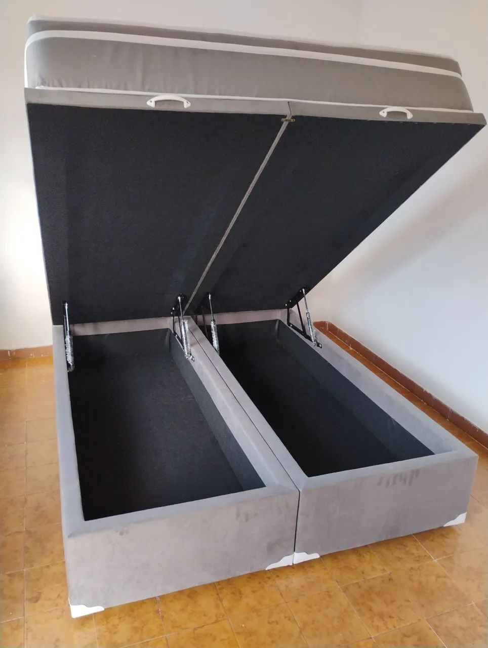 Cama box baú Queen 