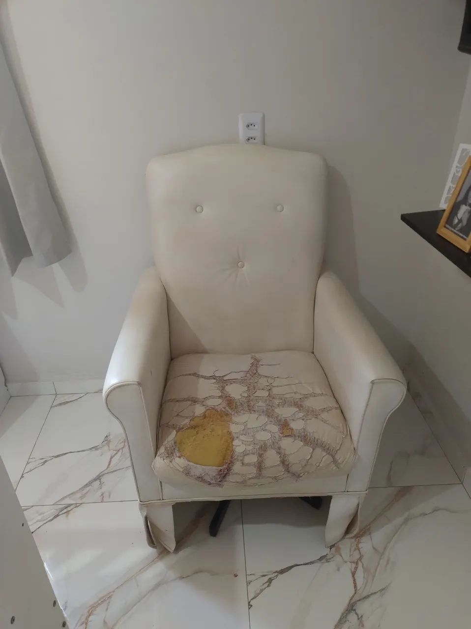Poltrona de amamentação - R$ 400,00