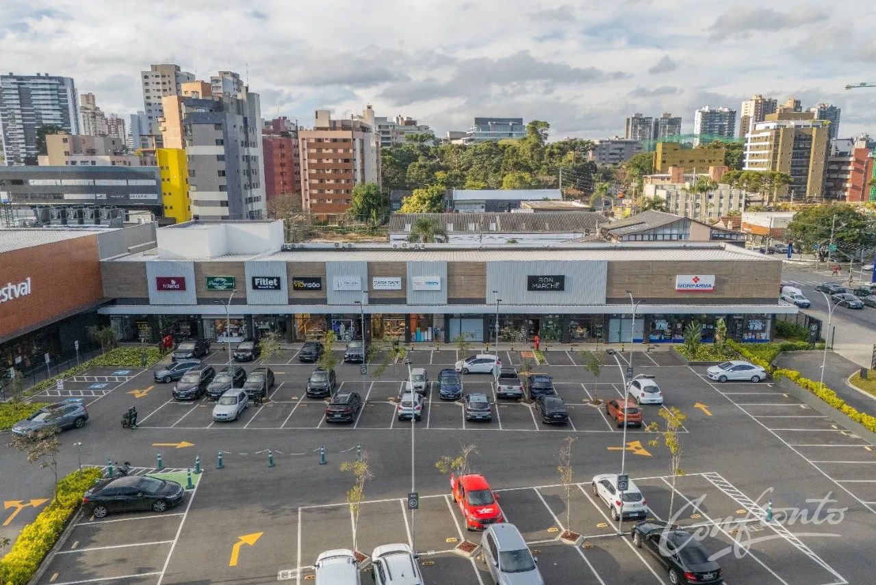 Loja Quadrata Cabral - Avenida Munhoz da Rocha (33) - Foto 3