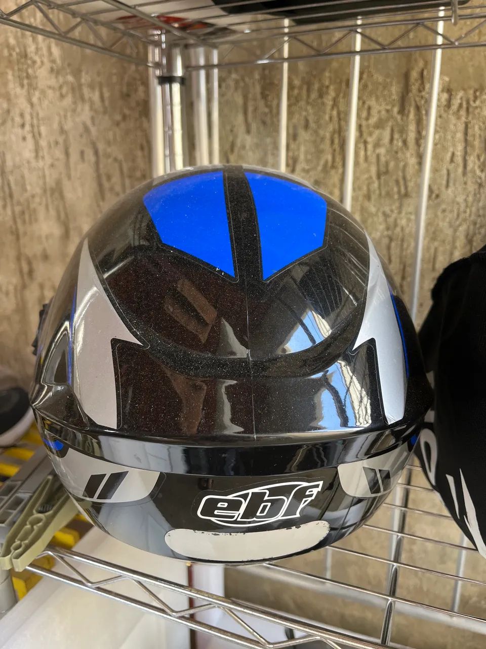 Capacete pouco uso - Foto 2