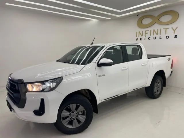 Toyota Hilux CD 4X4 2.8 DIESEL MEC. 2022