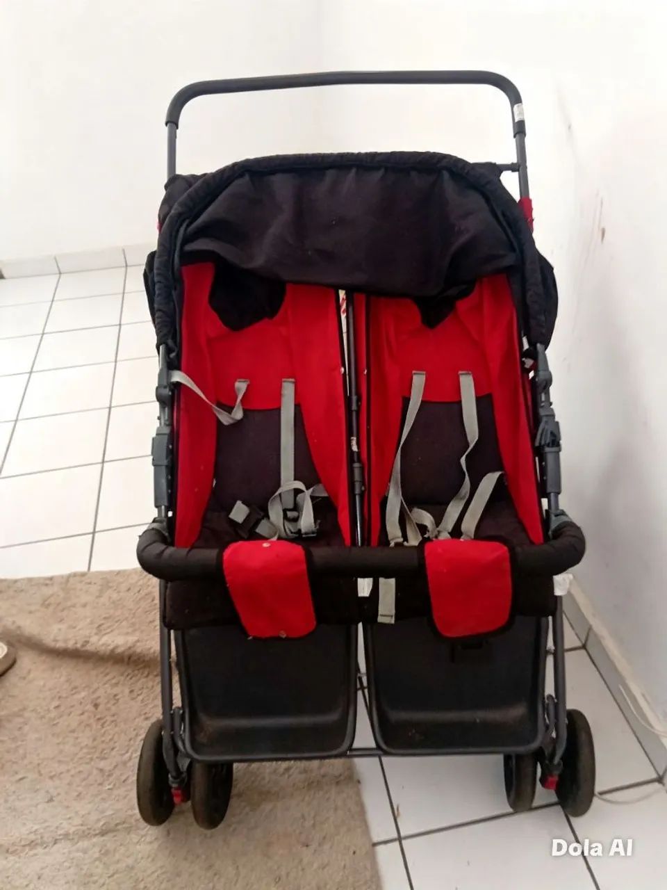 Carrinho de bebê para gêmeos  - Foto 2