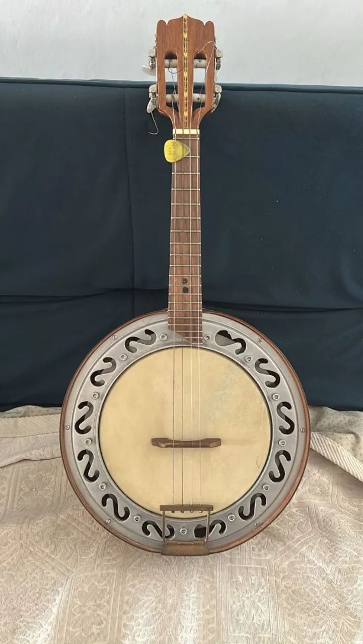 Banjo Carlinhos luthier
