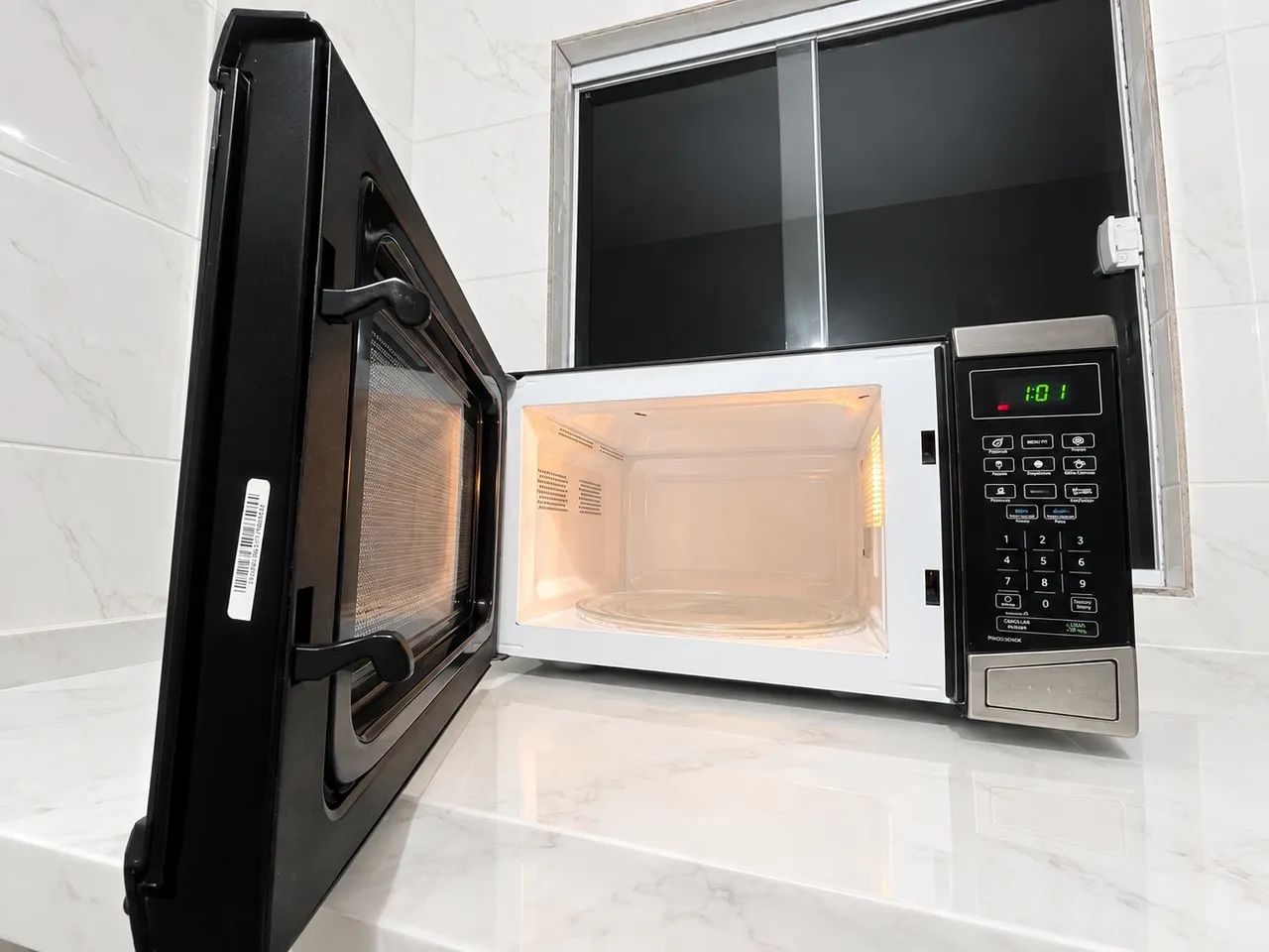 Microondas Philco 28L Preto - Foto 4