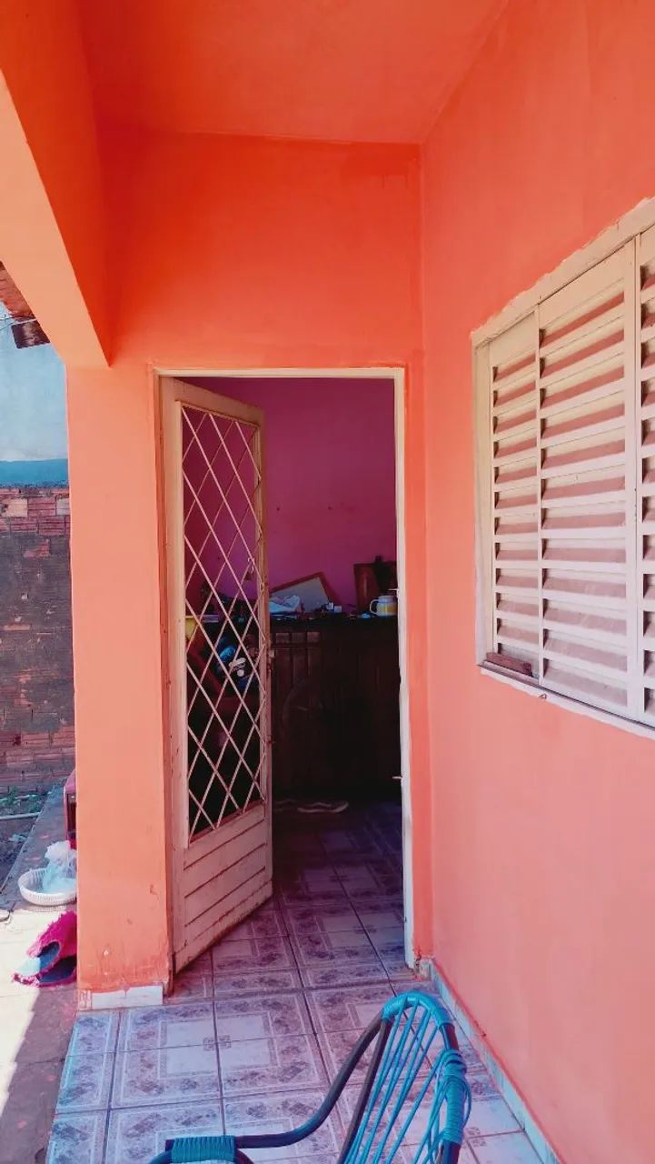 Vendo duas latas de tintas hidracor usei pouco de cada  - Foto 2