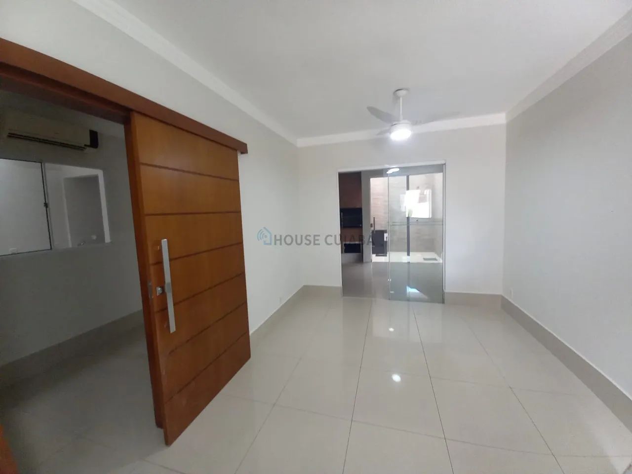 Casa 3 quartos sendo 1 suíte em condomínio fechado - Foto 2