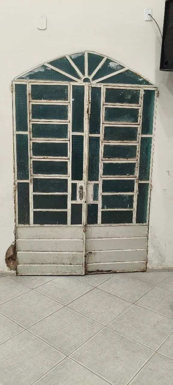 Lindas Portas e Janelas com vidro 