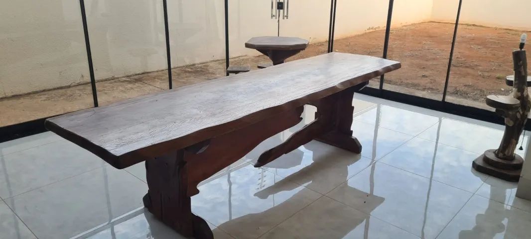 Desapego de móveis rústicos de madeira ? mesa, guarda-roupa, sofá e muito mais!!!