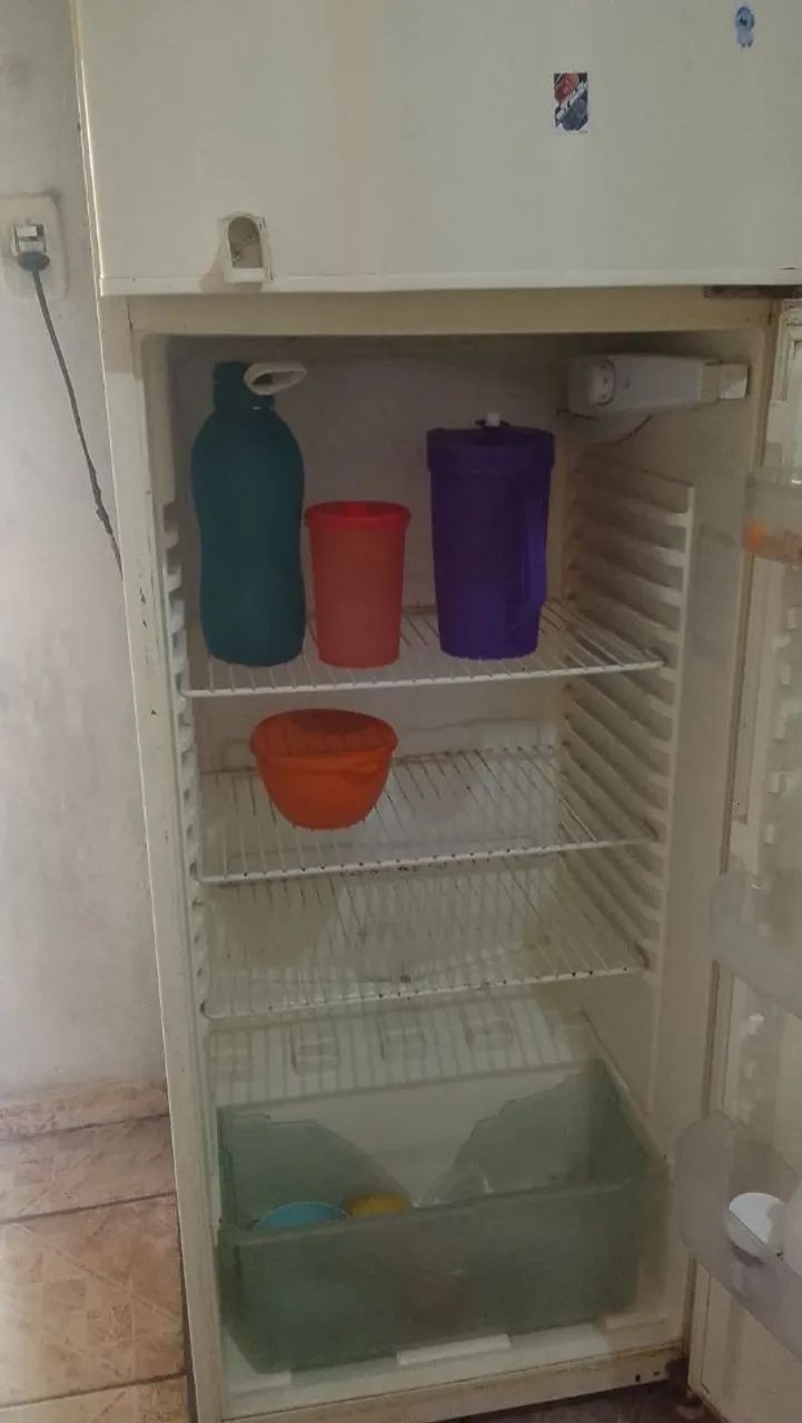Vendo uma geladeira  - Foto 5