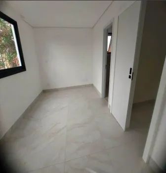 Venda: Casa no bairro Planalto com três quartos - Foto 3