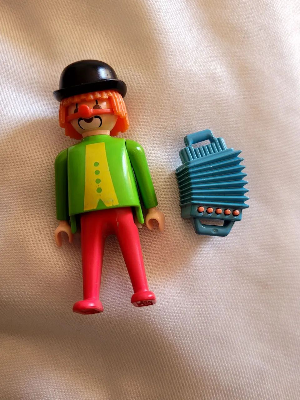 Boneco Playmobil Palhaço Músico com Acordeão - Geobra 1986 - cód:3319